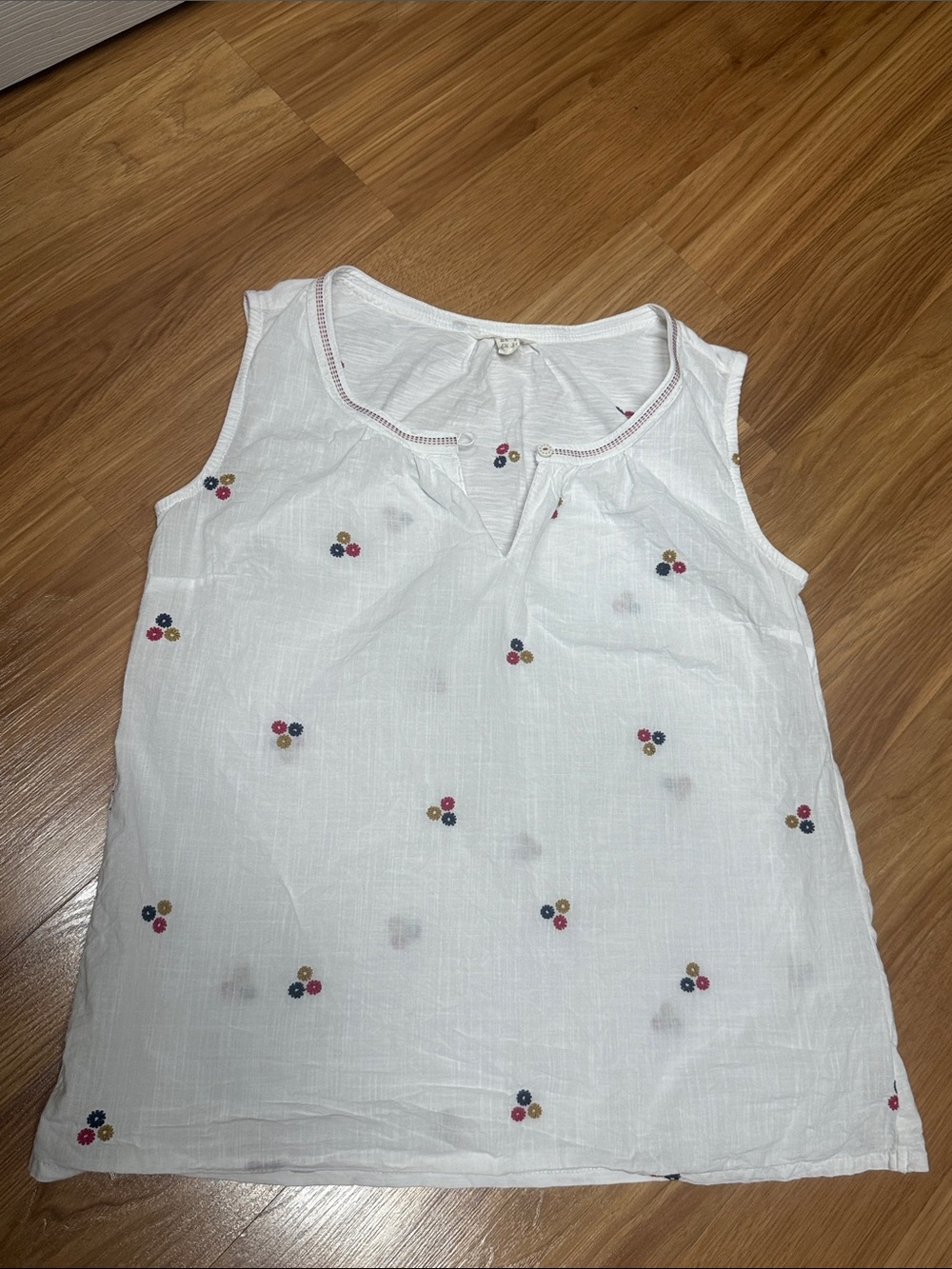 100% cotton white embroidered tank top